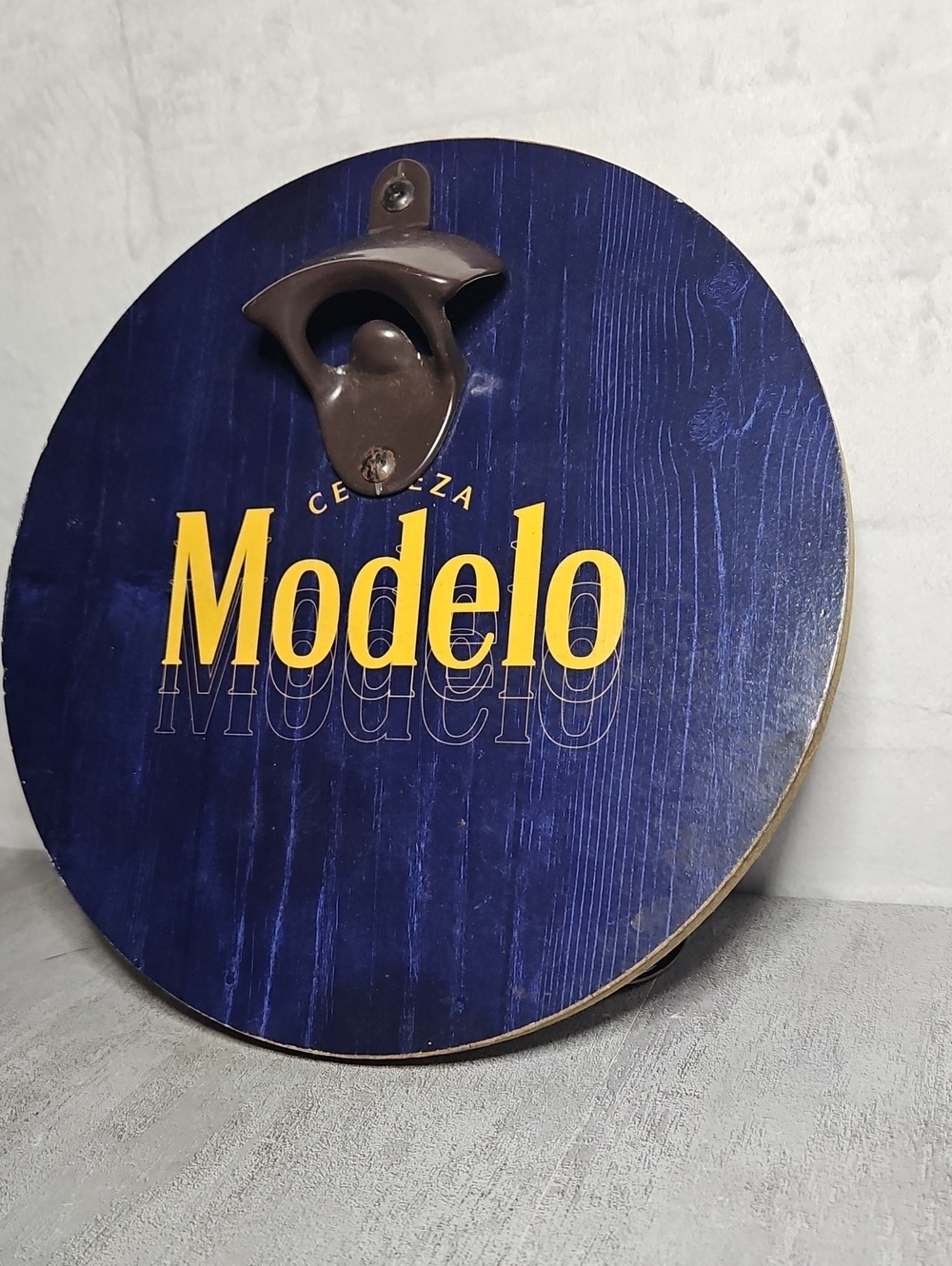 Modelo Bottle Opener